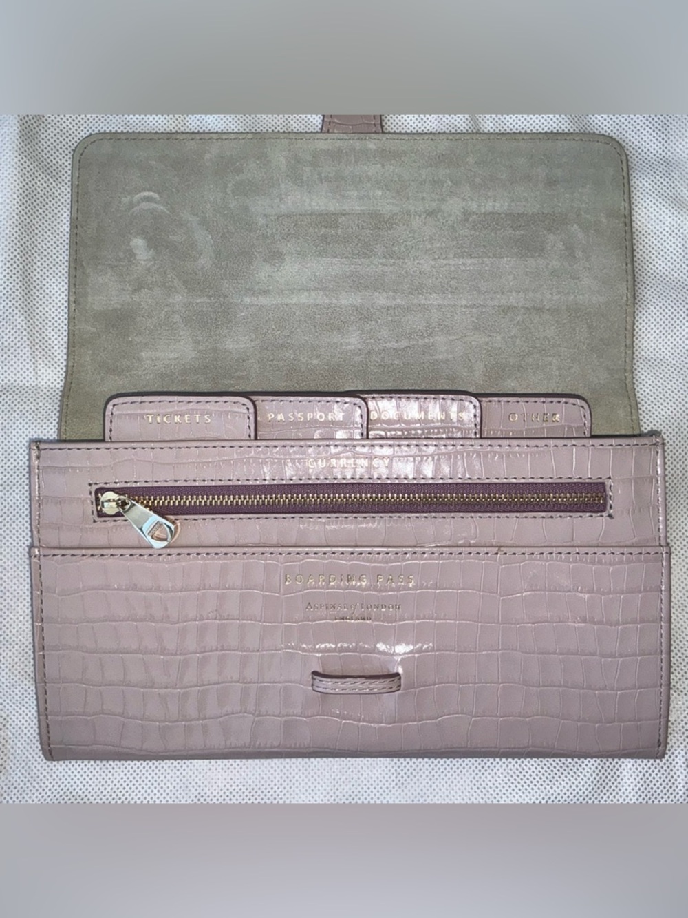 NWOT Aspinal Croc-Embossed Travel Wallet - Picture 4 of 11